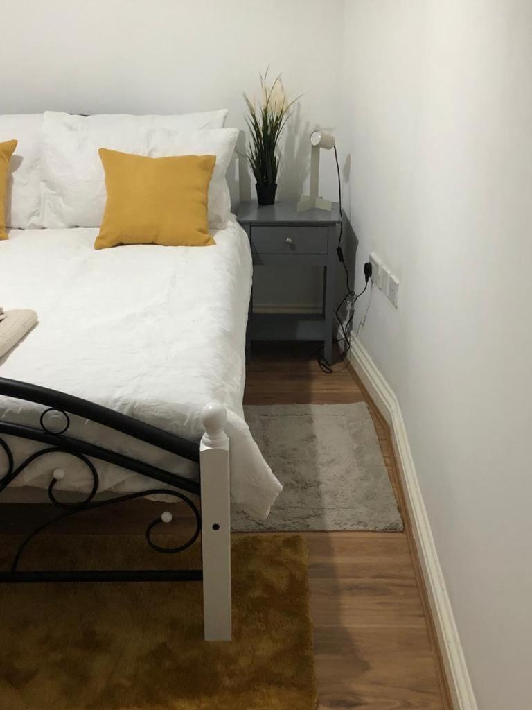 Bed and Breakfast Alpha House Лондон Экстерьер фото