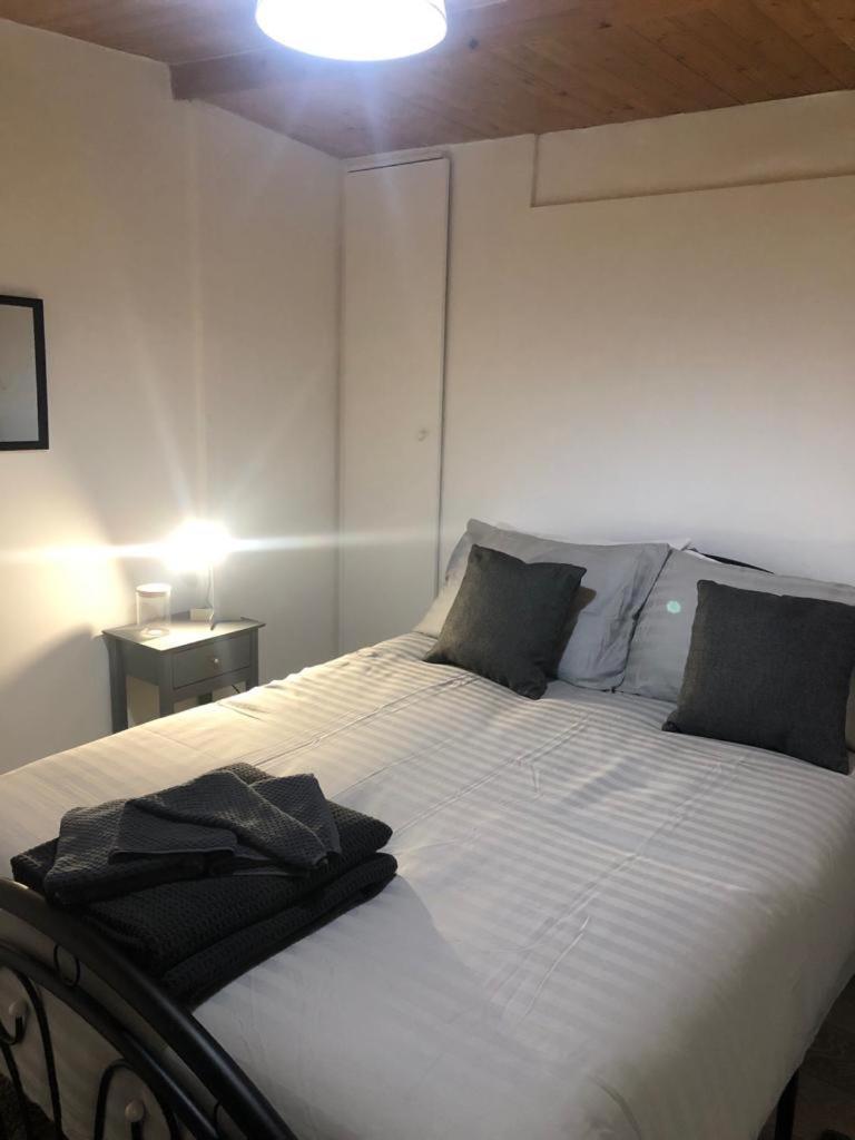 Bed and Breakfast Alpha House Лондон Экстерьер фото