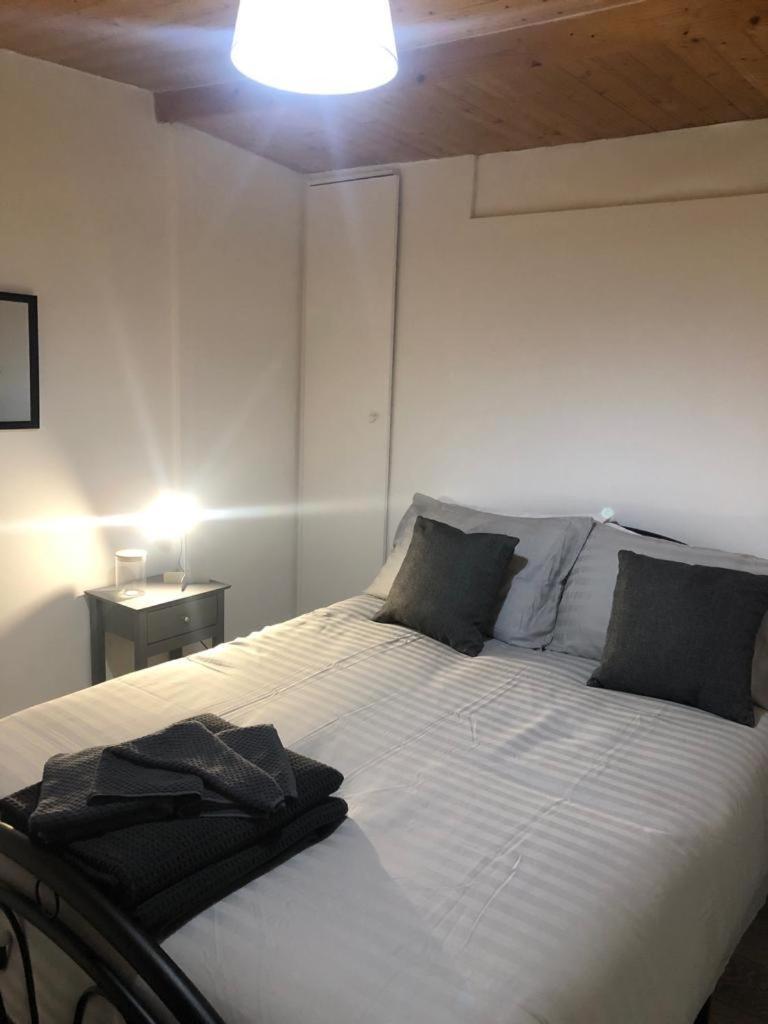 Bed and Breakfast Alpha House Лондон Экстерьер фото